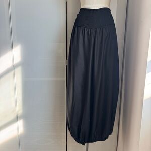 Black Silk Women's Balloon Pant